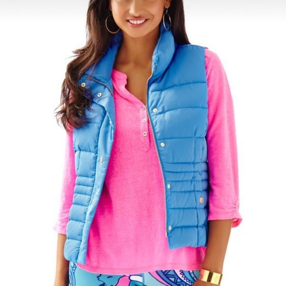 Lilly Pulitzer Jackets & Blazers - Lilly Pulitzer Isabelle Puffer Vest in Break Water Blue Size L